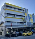 Avira Hotel Makassar - 2-Star