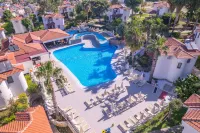 Orka World Hotel & Aquapark - مسبح