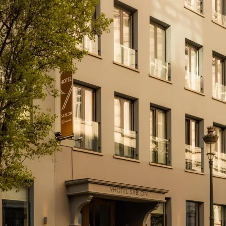 9Hotel Sablon