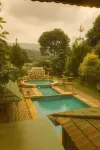 Aya Resort Ciater Near Sariater Hotspring - 2つ星