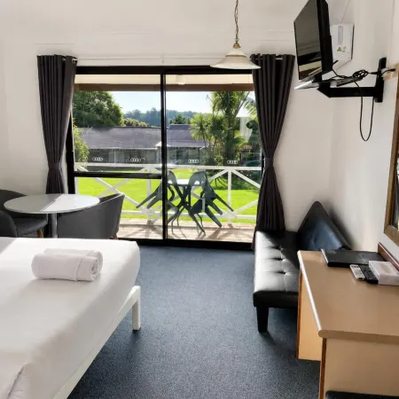 Karri Forest Motel