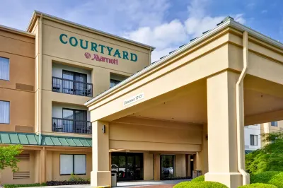 Courtyard Dalton Hotel a Dalton