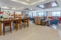 Holiday Inn Express & Suites Vandalia