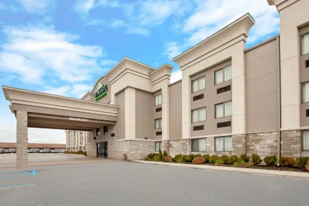 Wingate by Wyndham Detroit Metro Airport