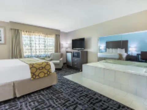 Baymont by Wyndham Joliet Hotels in Joliet