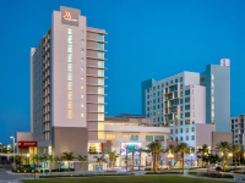 AC ホテル バイ マリオット フォート ローダーデール エアポート デイニアのホテル