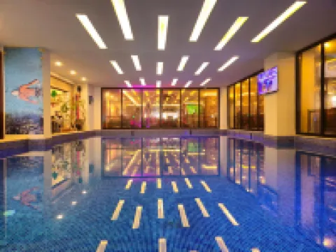 Dolphin Continental Hotel โรงแรมในSalmiya