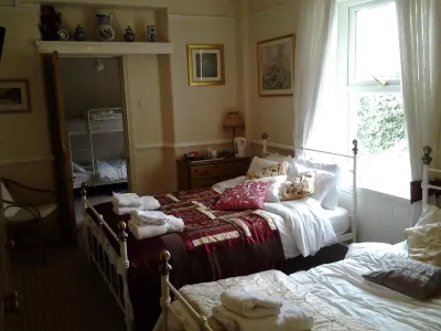 No. 9 Guest House