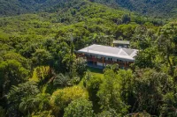 Daintree Manor B&B