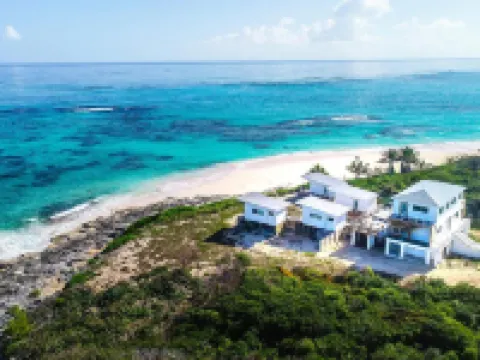 Mika's Resort Hotels in Governor's Harbour