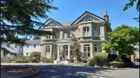 The Elder Grove Epsom - 3 stelle