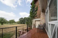 Golf View Suite Private Apartment Khao Yai