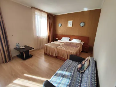 Mona Liza Hotel
