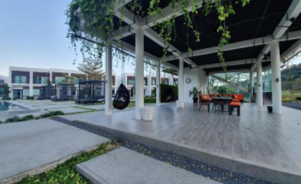 The Midst@ Royal Hills Nakornayok