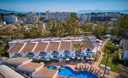 Universal Aparthotel Elisa Отели в г. Муро