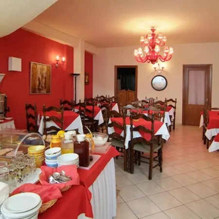Hotel Varonos