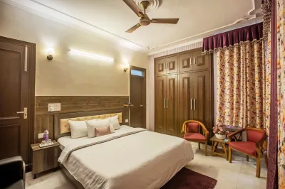 Fabhotel Sunrise Residency Hotels in Noida