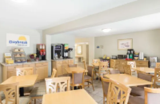 Days Inn by Wyndham Raleigh Glenwood-Crabtree