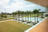 Legacy Hotel at Img Academy - Pools