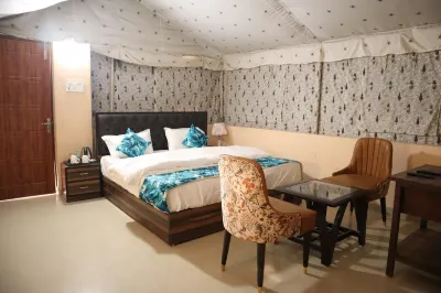 MST Farm & Resort Hotel in zona Ganga Greenways 1 - Ganges ghats, Cycle along canal to Falls, water mill etc.