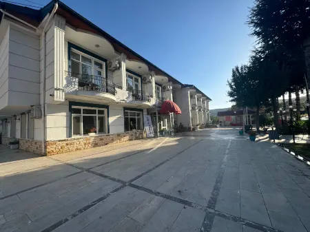 Elazig Mavigol Otel Отели в г. Сивридже