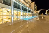 Therma Palace - Balneo Spa, Mineral Pools & Private Beach - Pools