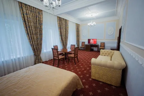 Grand Elets Hotel - parking