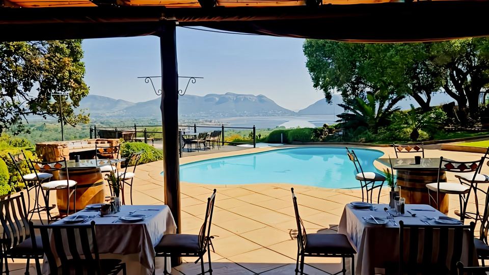 La Montagne Guest Lodge