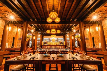 La Maison Boutique Hotel Отели в г. Ghenh Rang