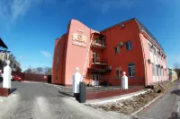 Boyard Hotel