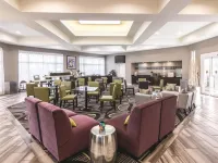 La Quinta Inn & Suites by Wyndham Orlando Airport North
