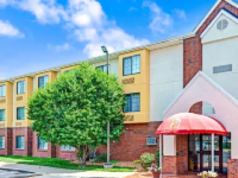 Quality Inn Overland Park Kansas City Hotels in Overland Park