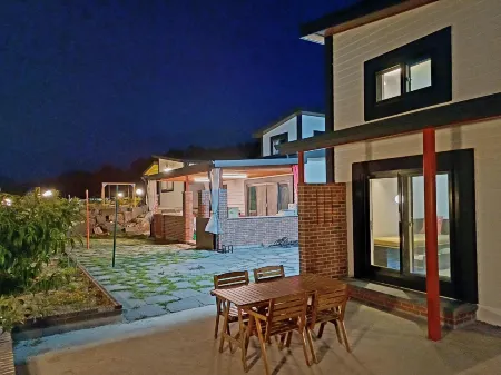 Hardy's B&B Отели в г. Кохын