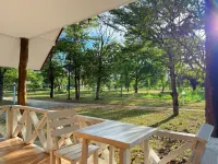 The Golden View Resort Suan Phueng 수안푸엥 호텔