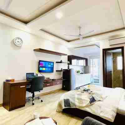 Zen Studios - DLF CyberCity Gurgaon Rooms