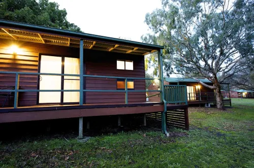 Lakes and Craters Holiday Park - 3-Star
