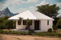 Jawai Empire Resort by Premier Hotels - Luxury Tent & Cottage Stay - Leopard Safari Near Jawai DAM - Bares