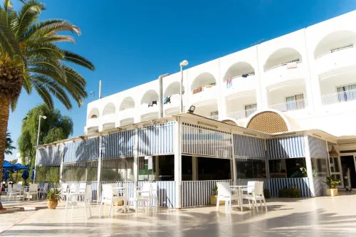 Golf Residence- Families and Couples Only - 3 Sao