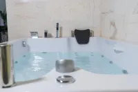 Astarte Hotel - Hot Tub