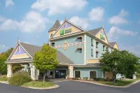 Holiday Inn Express Holland Hotels in Holland Charter Township
