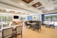 Holiday Inn Express & Suites CHARLOTTE-CONCORD-I-85 by IHG Hotels in Concord