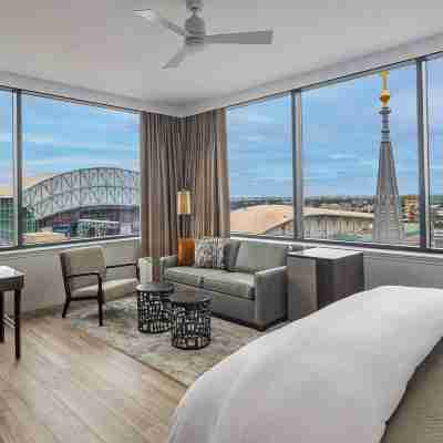 The Westin Houston Downtown Rooms