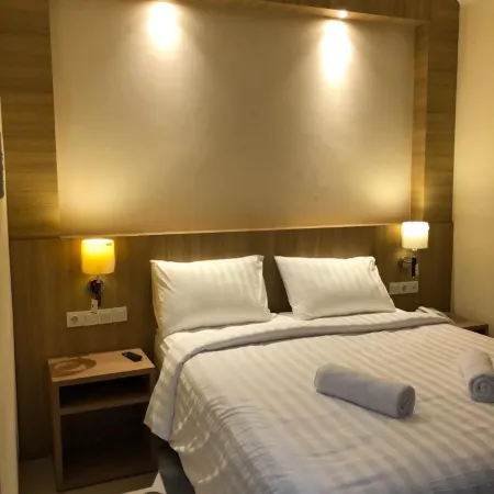 Lcr Hotel