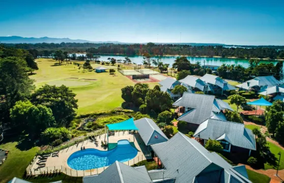 尤朗加河濱假日度假村