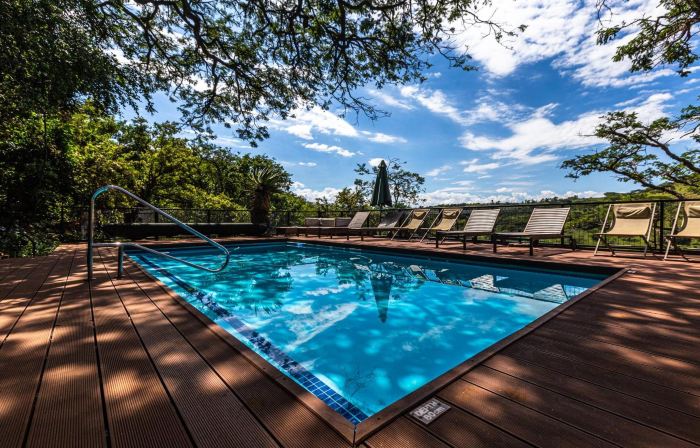 Three Tree Hill Lodge