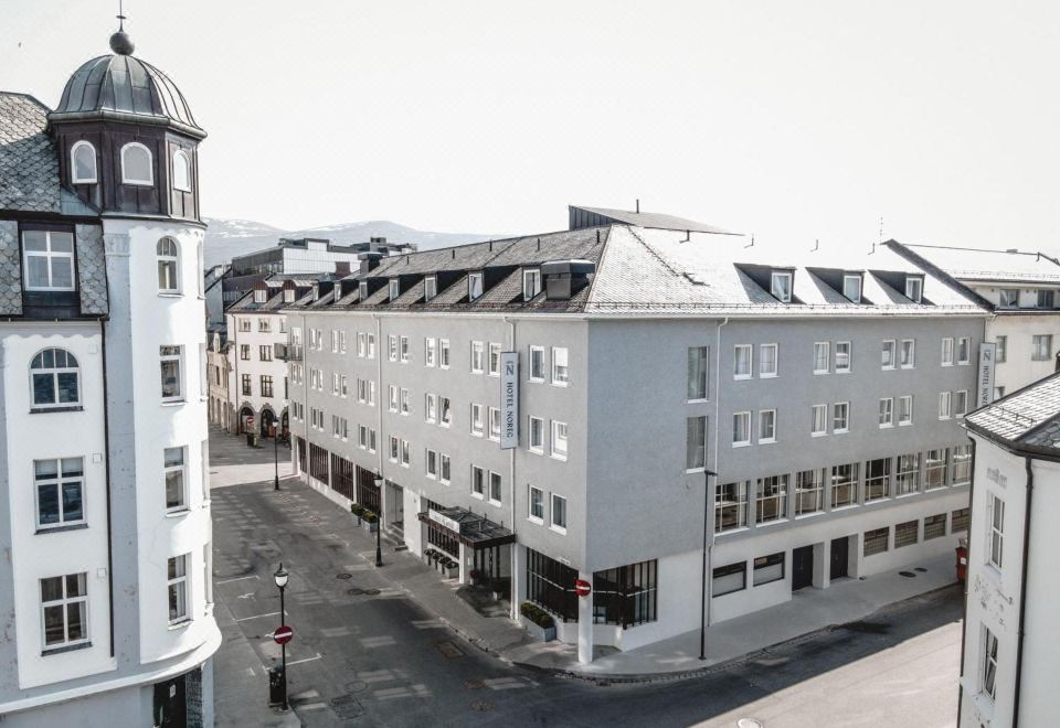 hotel overview picture