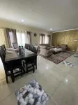 The Khayabaan Luxurious  Home Stay --Home Away from Home. - bar