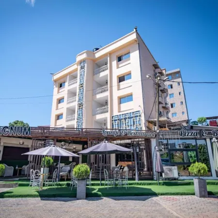 Villa Magnum
