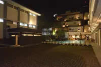 Grand Cordela Hotel As Putra Kuningan - Pools