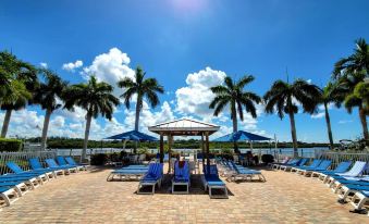 Barefoot Beach Resort